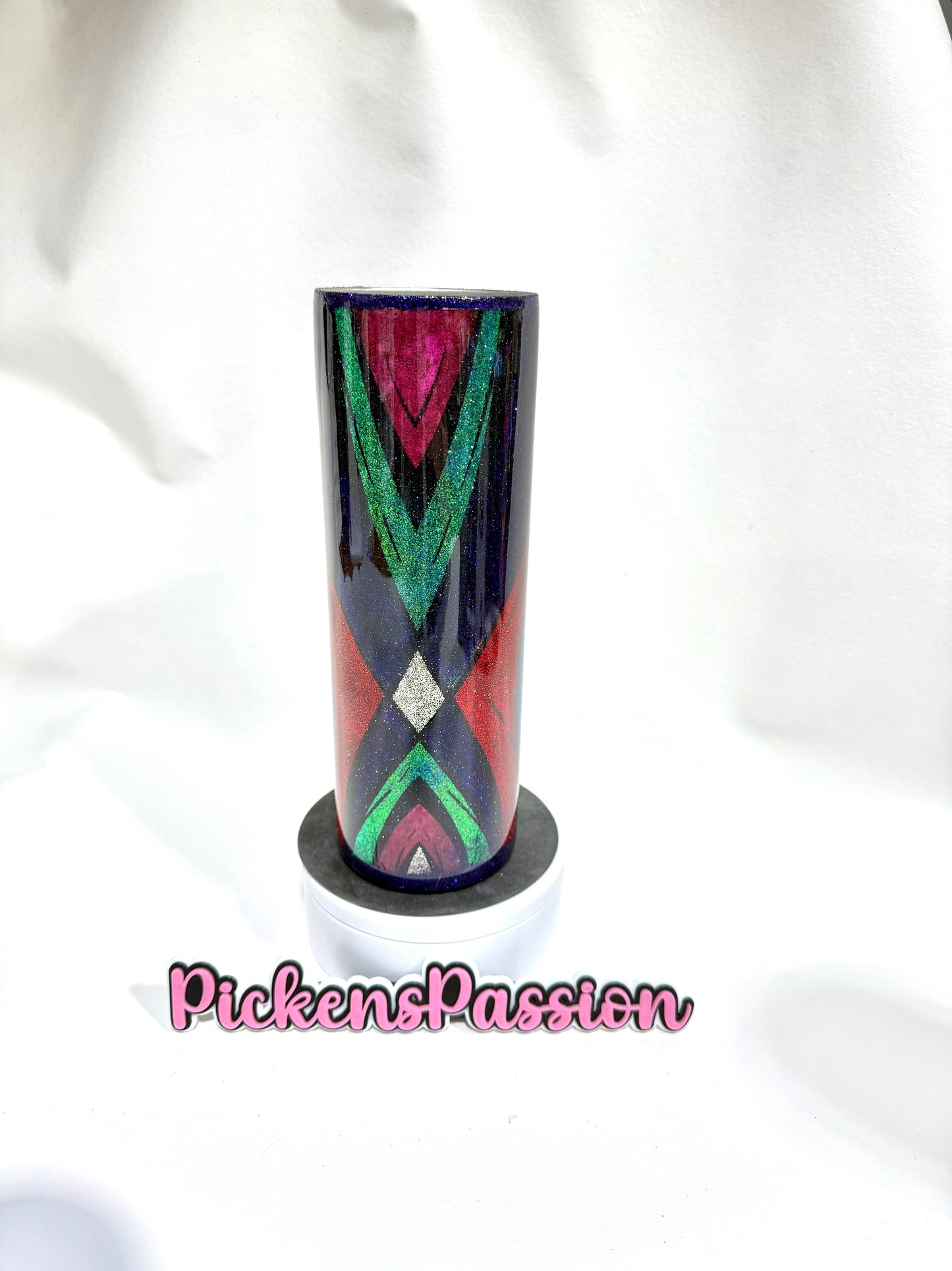 30 Oz Twisted Perspective Glitter Template