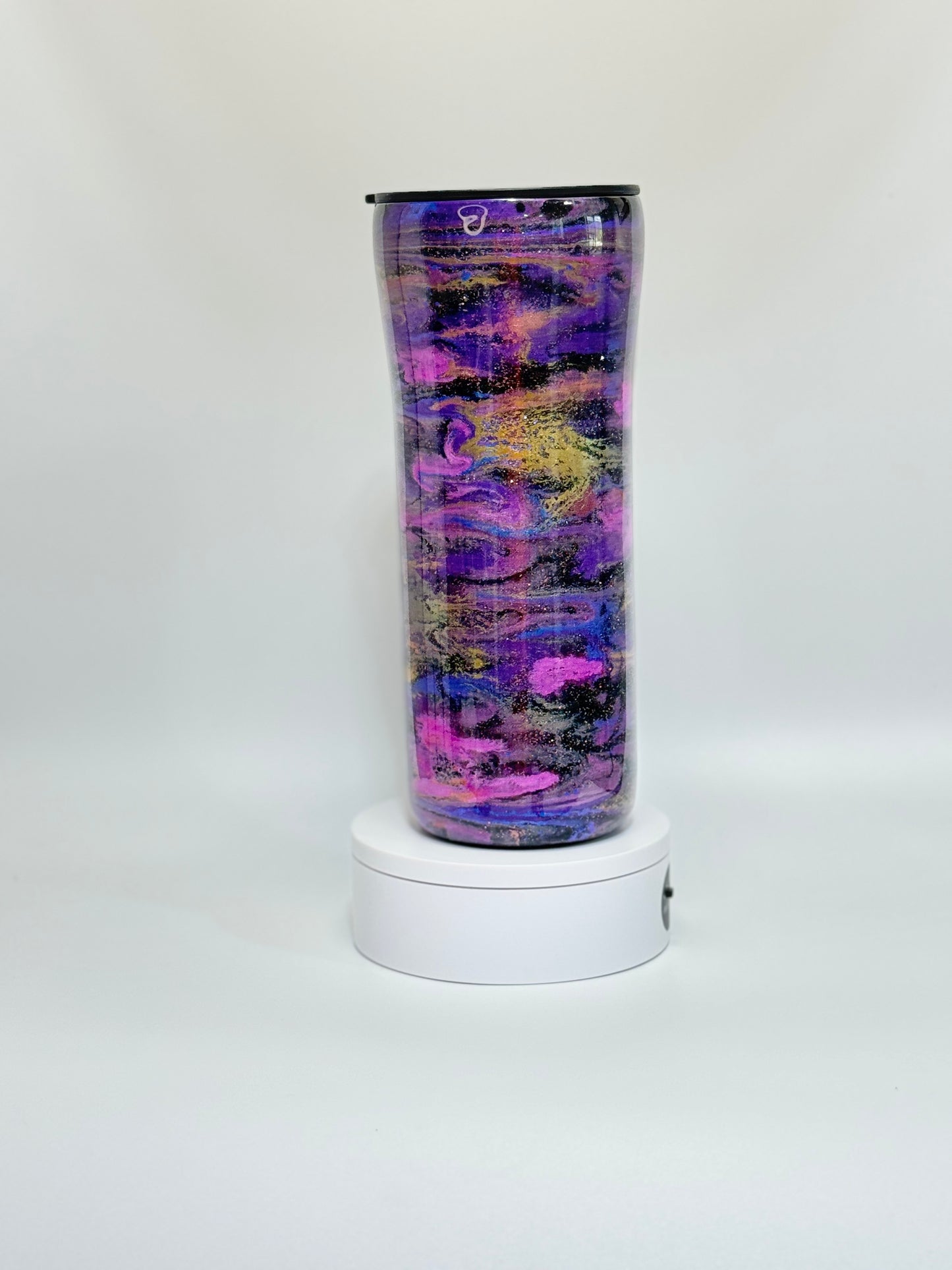 30 Oz Purple Waves of Mica Powder And Epoxy Tumbler