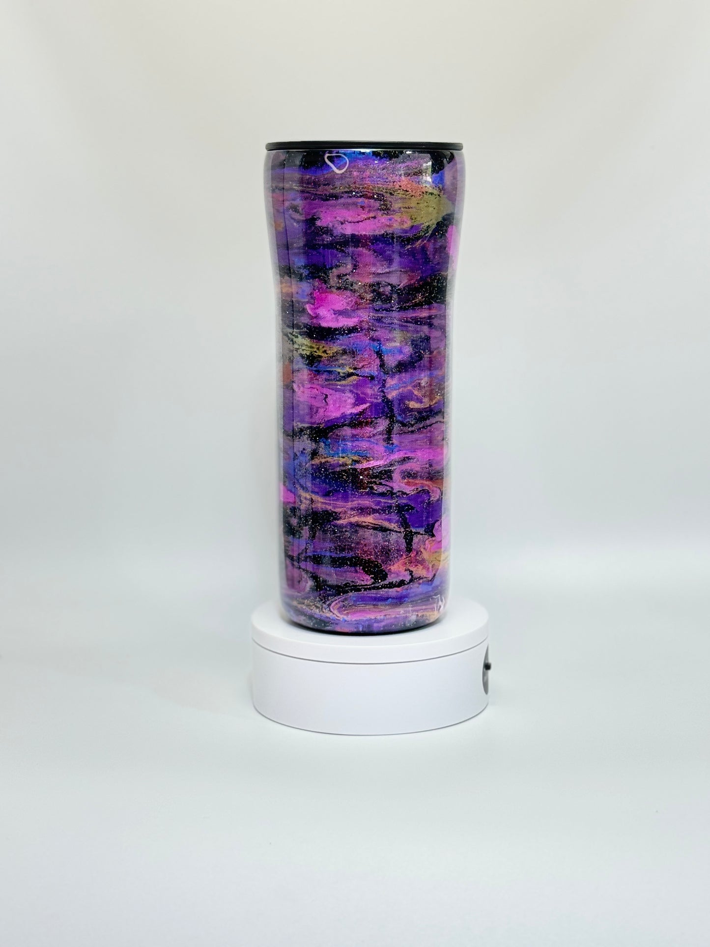 30 Oz Purple Waves of Mica Powder And Epoxy Tumbler