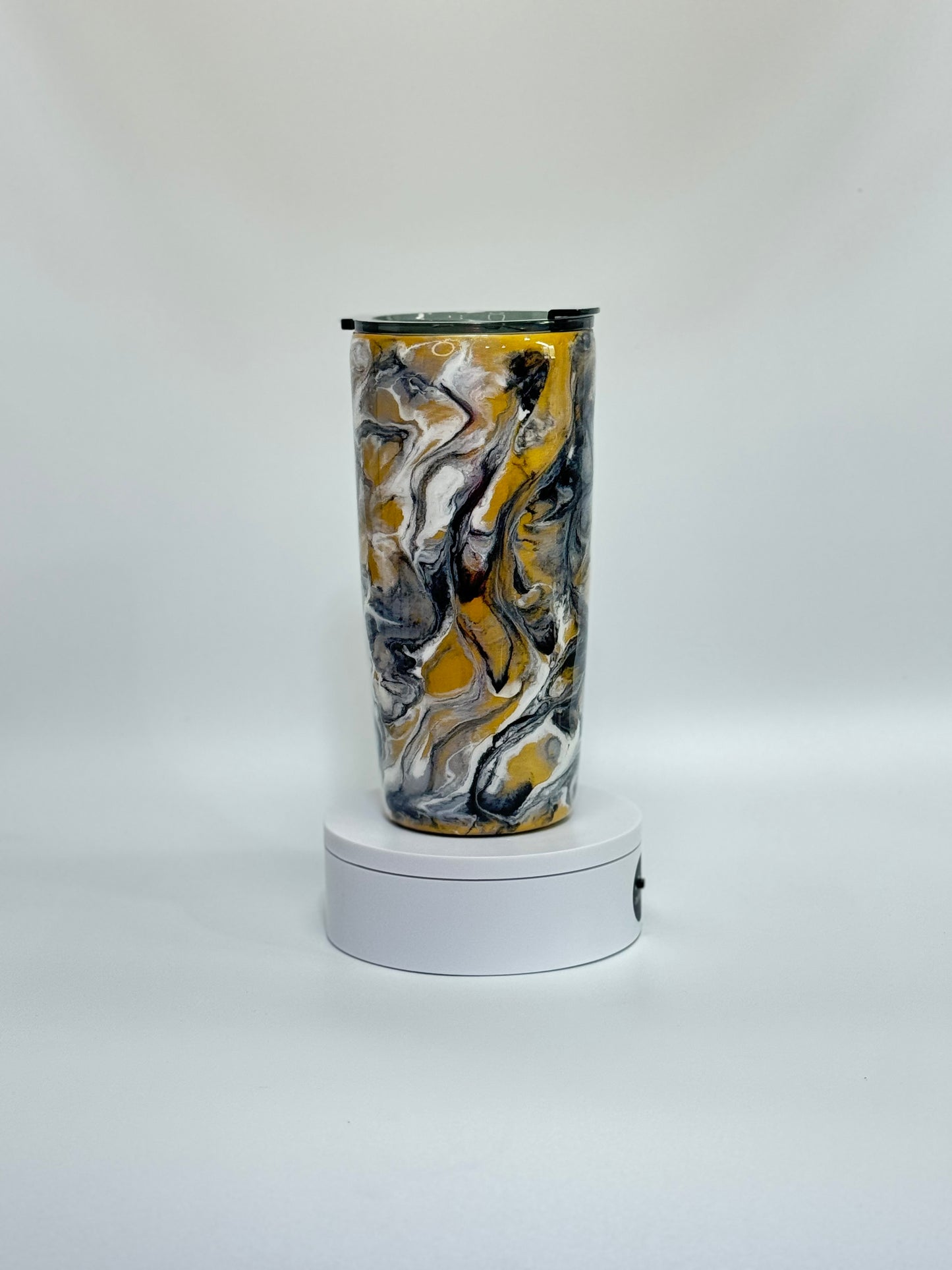 20 Oz Golden Swirl Elegance Tumbler